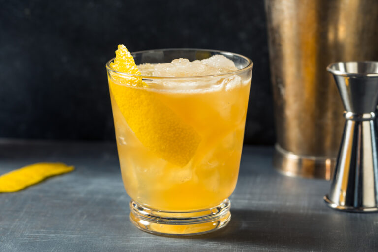 Gold Rush Cocktail