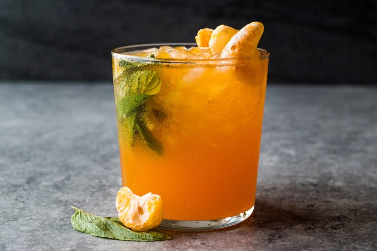 How to Make a Mandarin Mojito: Refreshing Summer Recipe